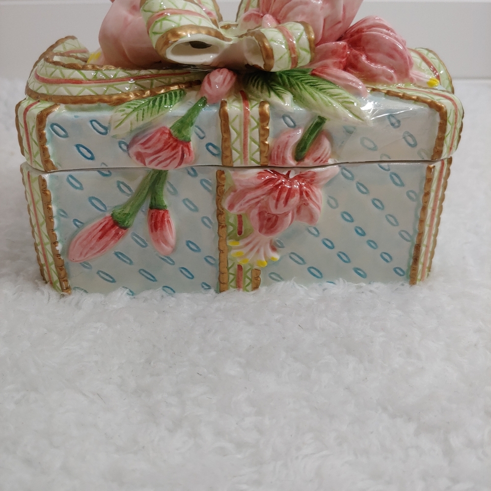 Jewelry/Trinket Box - Handcrafted - Fitz and Floyd